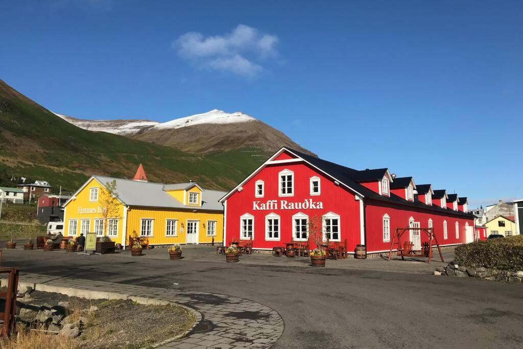 House With A Warm Soul In North Iceland Siglufjordur Exterior photo
